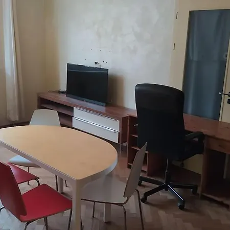 Spacious Modern 3 Bedroom Aparment Prague Exterior photo